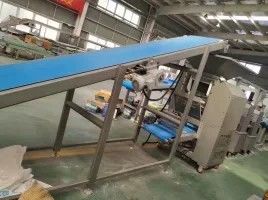 Купить машина ламинатора теста 800mm портняжничала промышленное прокатывая оборудование Производство в сети